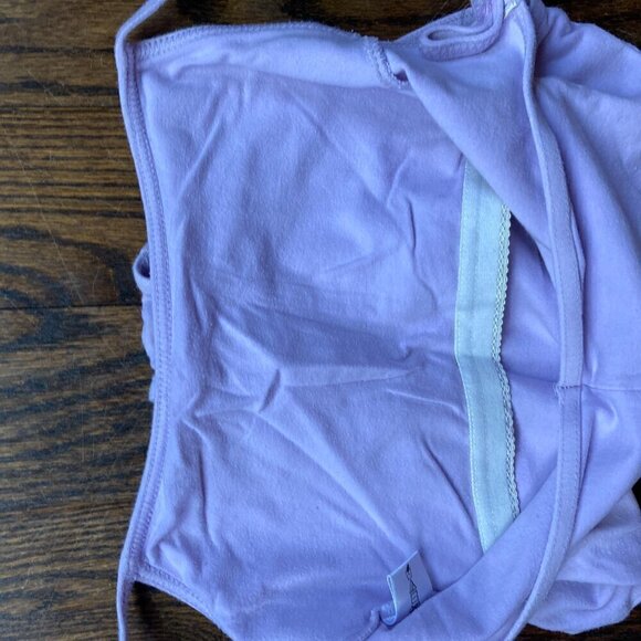 SOLD- LOT OF MIXXED CROP TOPS WITH 2 SHORTS SIZE SMALL XS - Picture 9 of 15